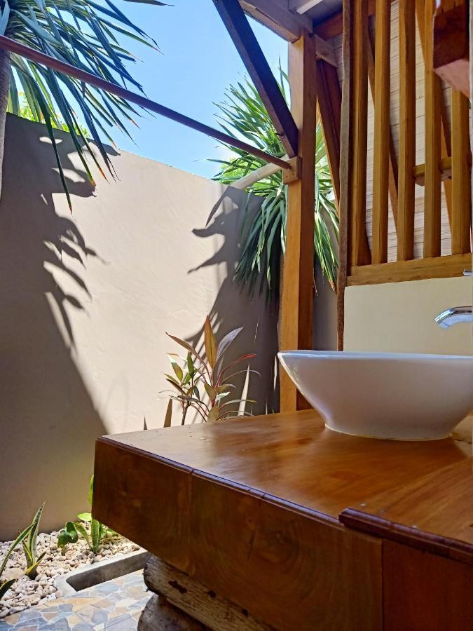 Sunari Beach Resort Selayar Matalalang Bagian luar foto