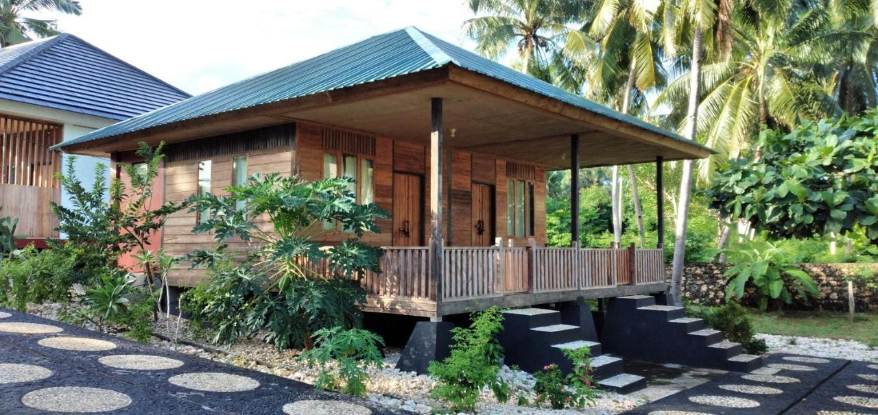 Sunari Beach Resort Selayar Matalalang Bagian luar foto